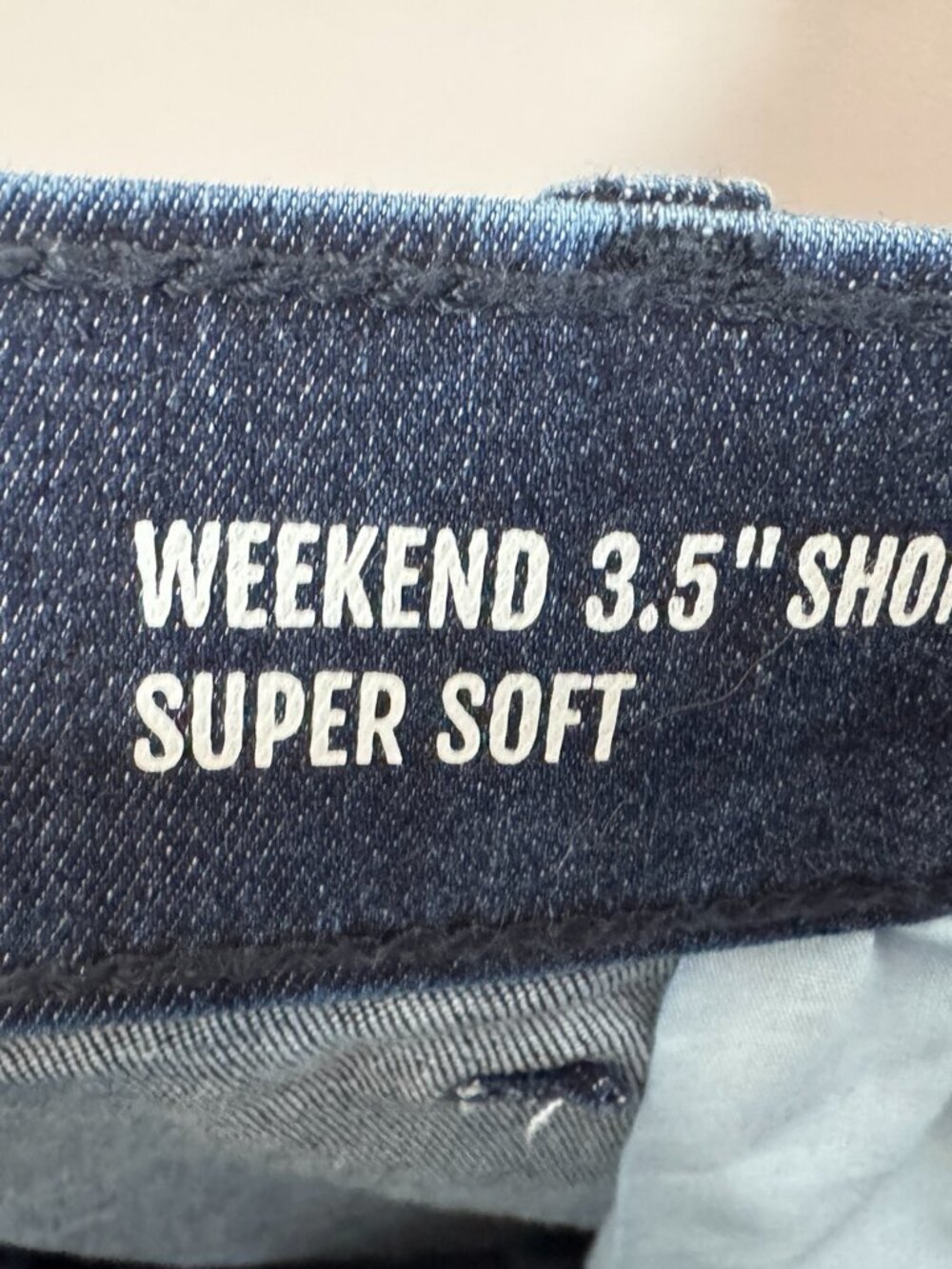 Torrid 3.5" Weekend Mid-rise short size 3 - Picture 5 of 6